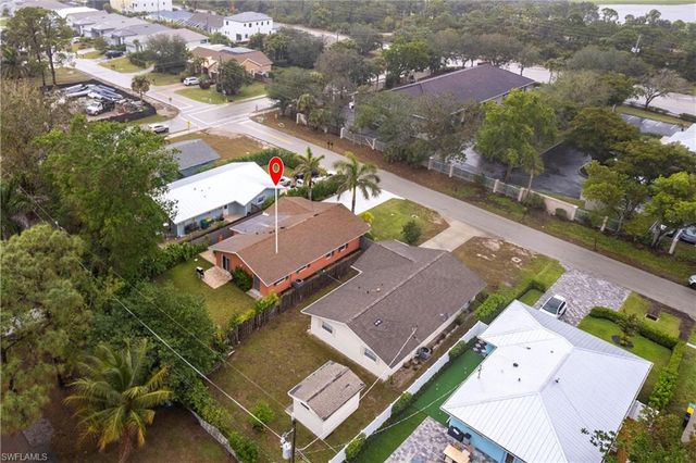 808 110th AVE N, Naples, FL 34108