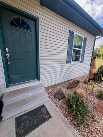 24723 County Road 211, Flemington, MO 65650