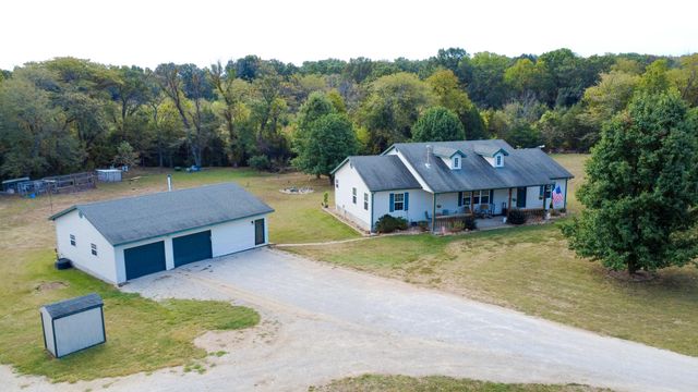 24723 County Road 211, Flemington, MO 65650