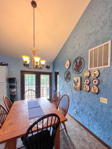 24723 County Road 211, Flemington, MO 65650