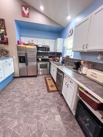 24723 County Road 211, Flemington, MO 65650