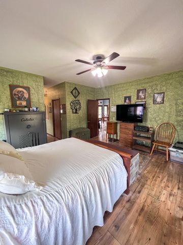 24723 County Road 211, Flemington, MO 65650