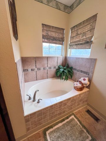 24723 County Road 211, Flemington, MO 65650