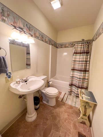 24723 County Road 211, Flemington, MO 65650