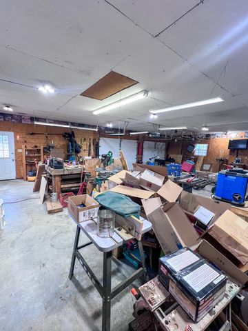 24723 County Road 211, Flemington, MO 65650