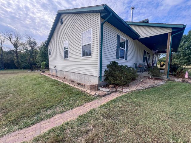 24723 County Road 211, Flemington, MO 65650