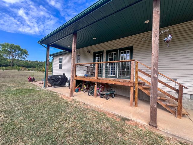 24723 County Road 211, Flemington, MO 65650