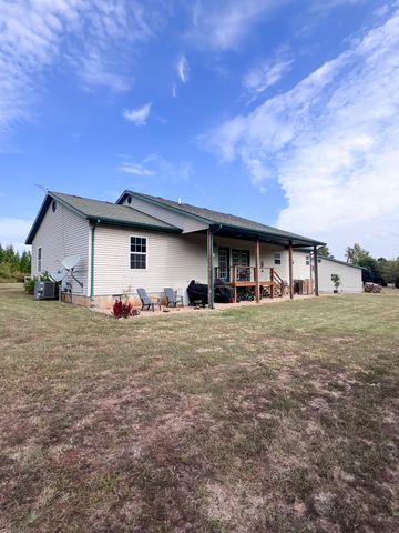 24723 County Road 211, Flemington, MO 65650