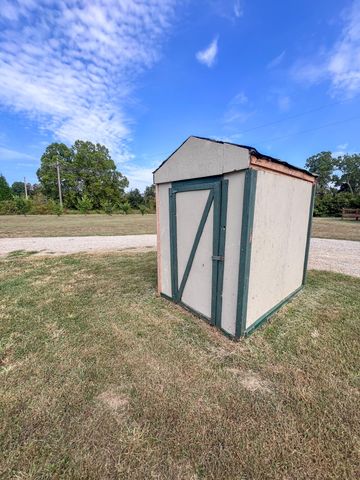 24723 County Road 211, Flemington, MO 65650