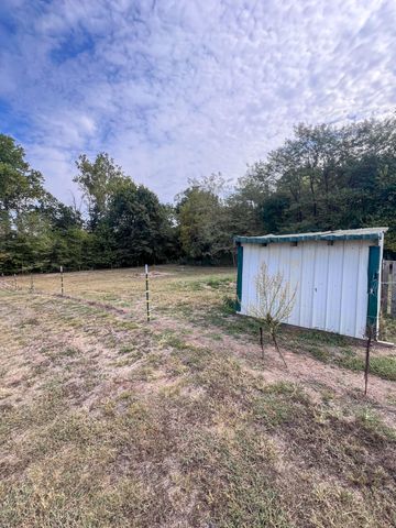 24723 County Road 211, Flemington, MO 65650