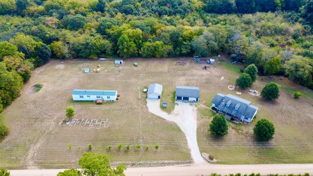 24723 County Road 211, Flemington, MO 65650