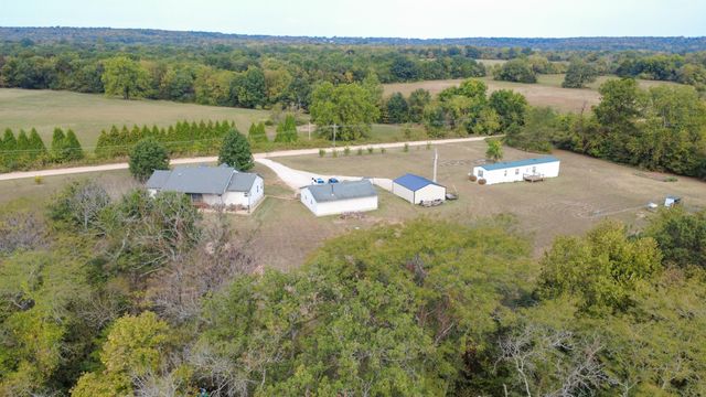 24723 County Road 211, Flemington, MO 65650