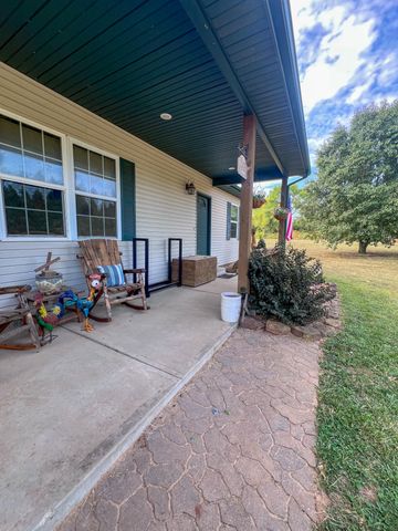 24723 County Road 211, Flemington, MO 65650