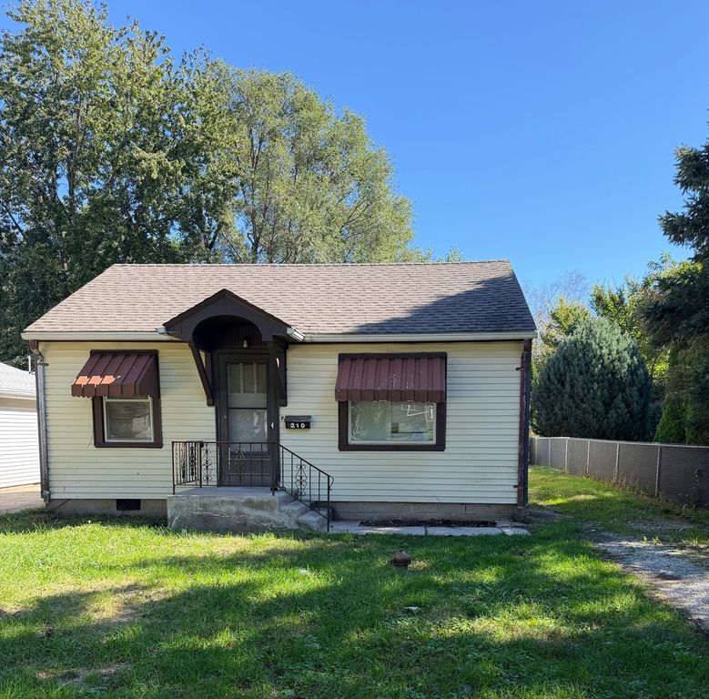 210 Independence Avenue, Joliet, IL 60433 — exterior