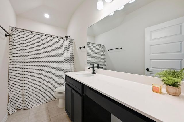 261 Purple Heart DR, Buda, TX 78610
