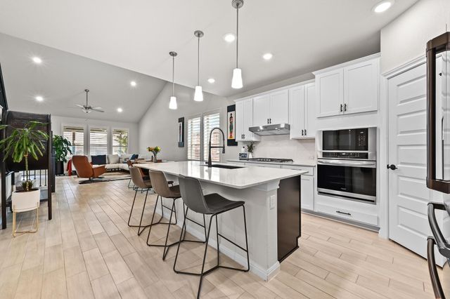 261 Purple Heart DR, Buda, TX 78610