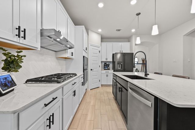 261 Purple Heart DR, Buda, TX 78610