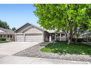 1512 Willowbrook Dr, Longmont, CO 80504