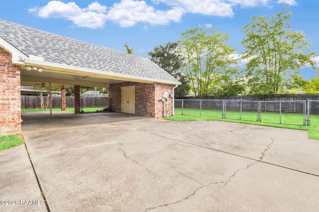 2315 Starling Drive, Opelousas, LA 70570