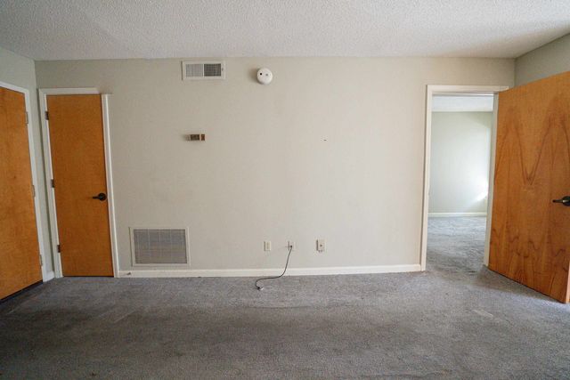 3589 Covington Pike Apt 222, Memphis, TN 38128