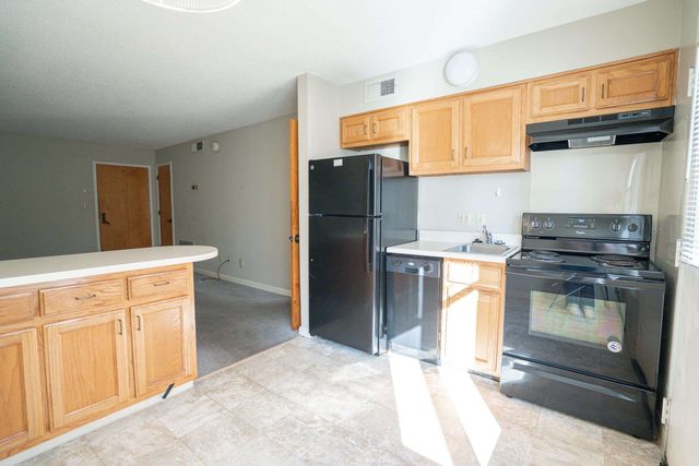 3589 Covington Pike Apt 222, Memphis, TN 38128