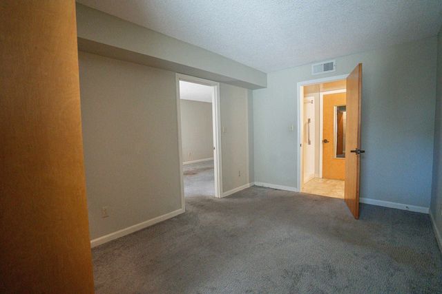 3589 Covington Pike Apt 222, Memphis, TN 38128