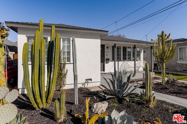 1515 E Hungerford Street, Long Beach, CA 90805