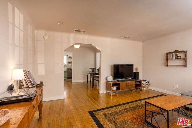 1515 E Hungerford Street, Long Beach, CA 90805