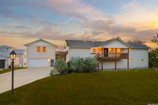 2010 Lakeshore, Canyon Lake, TX 78133