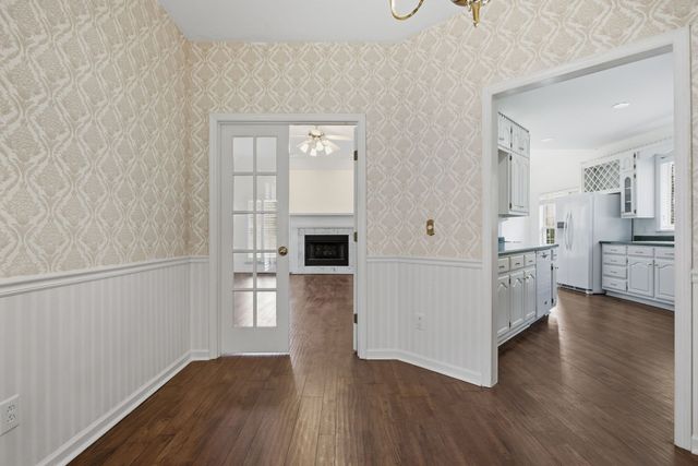 105 Green Tree Ct, Columbia, TN 38401