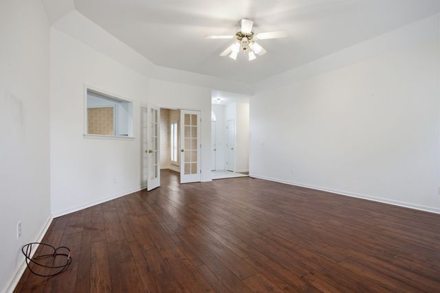 105 Green Tree Ct, Columbia, TN 38401