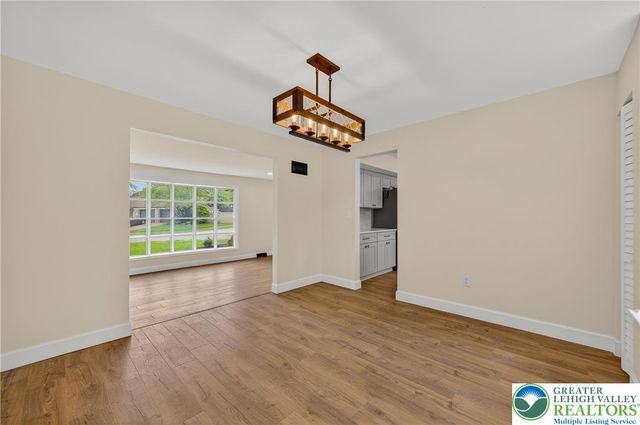 1800 Eastman Avenue, Bethlehem City, PA 18018