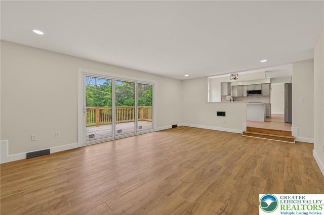 1800 Eastman Avenue, Bethlehem City, PA 18018
