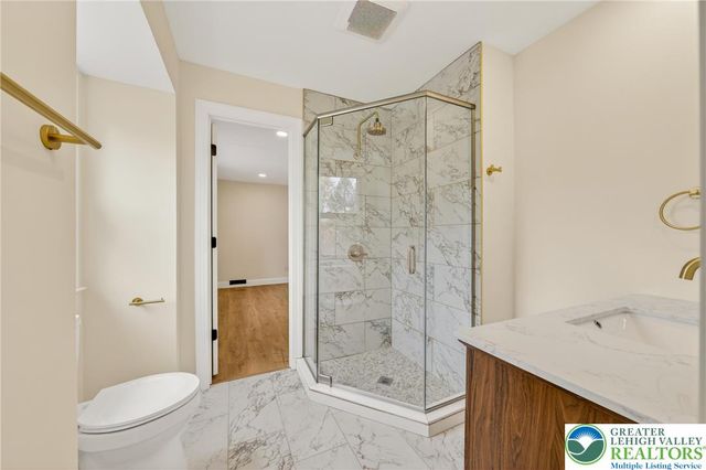 1800 Eastman Avenue, Bethlehem City, PA 18018