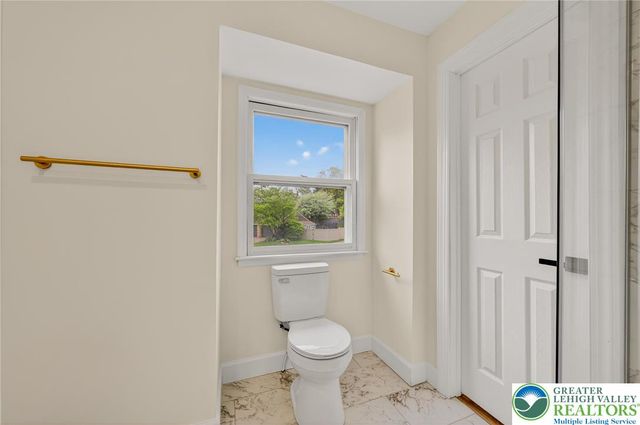 1800 Eastman Avenue, Bethlehem City, PA 18018