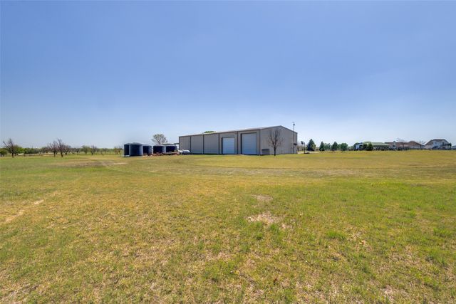 7595 Fm 156, Sanger, TX 76266