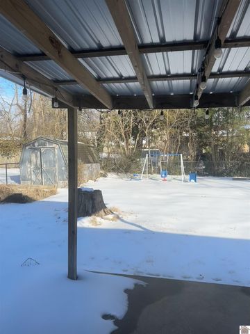 102 N 18th Street, Murray, KY 42071