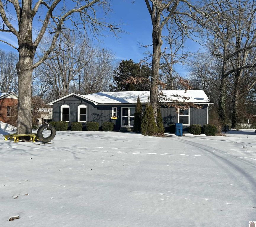 102 N 18th Street, Murray, KY 42071