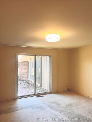 2112 E 59th Street B6, Tulsa, OK 74105