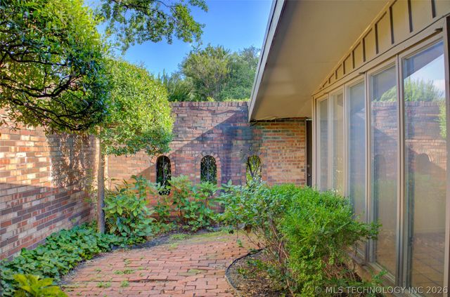 2112 E 59th Street B6, Tulsa, OK 74105