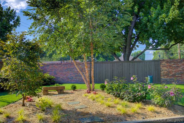 2112 E 59th Street B6, Tulsa, OK 74105