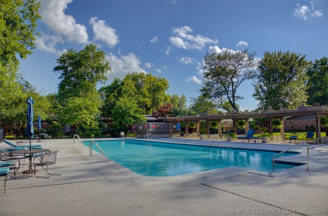 2112 E 59th Street B6, Tulsa, OK 74105