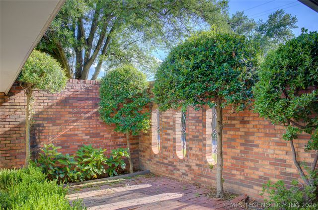 2112 E 59th Street B6, Tulsa, OK 74105