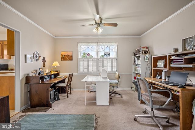 19 W KENNEDY DR, Laurel Springs, NJ 08021