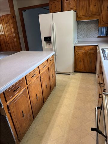 3104 N Frankfort Avenue, Russellville, AR 72802