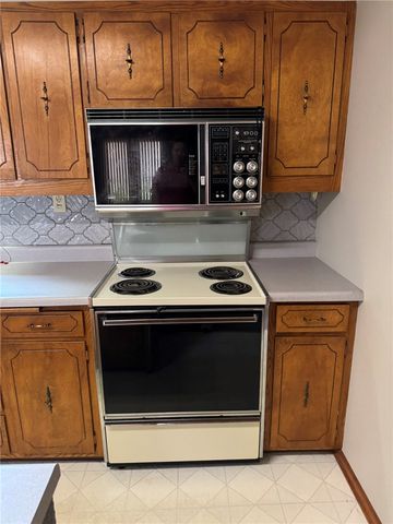 3104 N Frankfort Avenue, Russellville, AR 72802