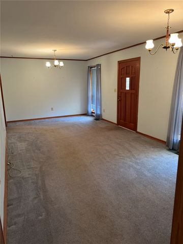 3104 N Frankfort Avenue, Russellville, AR 72802