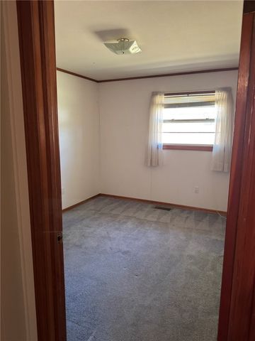 3104 N Frankfort Avenue, Russellville, AR 72802