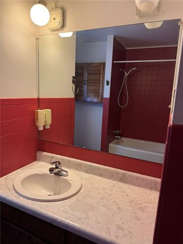 3104 N Frankfort Avenue, Russellville, AR 72802