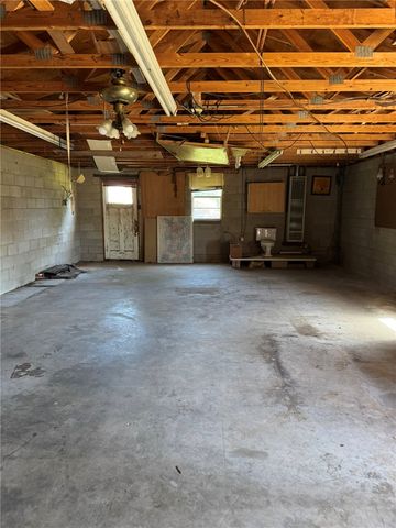3104 N Frankfort Avenue, Russellville, AR 72802